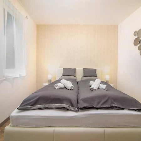 בודפשט Grace Pine Apartment 1 מראה חיצוני תמונה